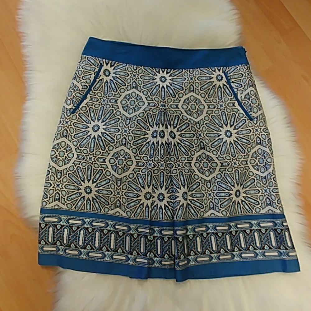 Ann Taylor Geometric Printed Mini Skirt